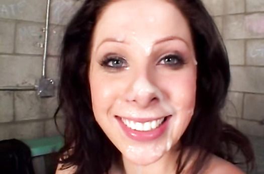 pornofilmi-s-dzhinoy-mayklz-smotret-onlayn-orgii-golaya-raznoy-natsionalnosti