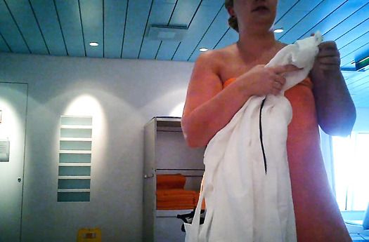 nepristoynie-foto-zhenskie-bani-v-baku-skritaya-kamera-erotiki